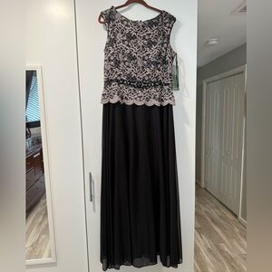 Elegant Black and Beige Lace Evening Gown